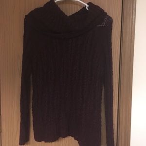 Maroon sweater